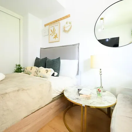 Estudio Con Parking Teatinos Malaga Living Exterior foto
