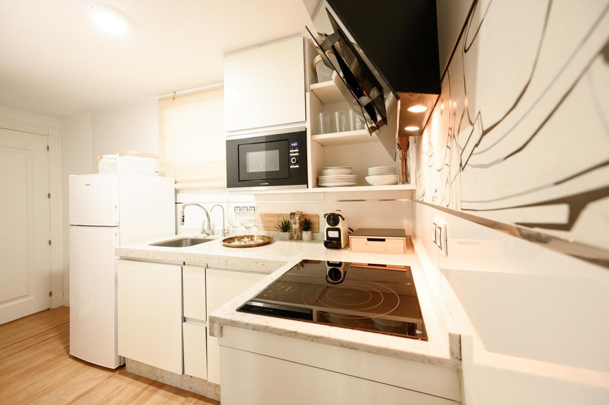 Estudio Con Parking Teatinos Living Appartamento